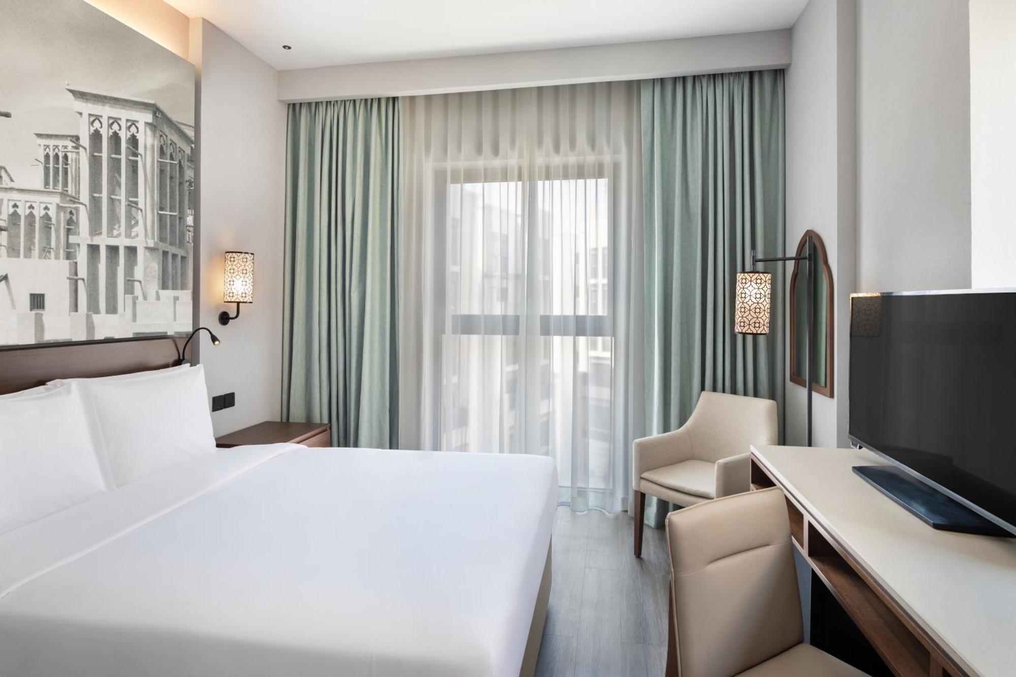 Superior Zimmer mit Queensize-Bett und Parkblick